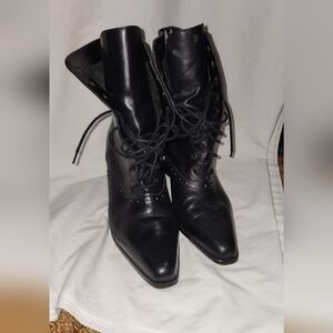 Elegant Black Women's Lace-Up Boots